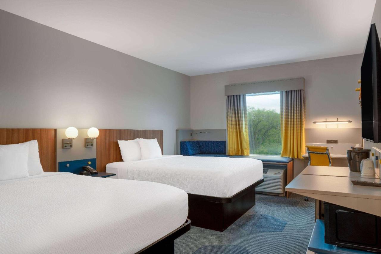 Microtel Inn & Suites By Wyndham Winchester Exteriör bild